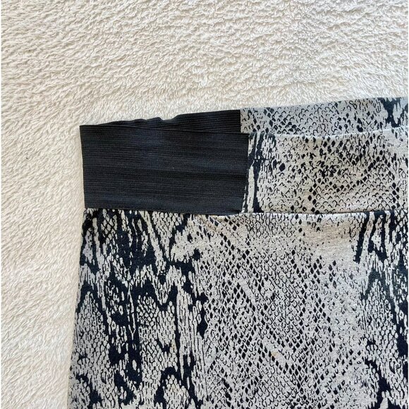 Guess Snake Skin Pattern Mini Skirt - Picture 3 of 4